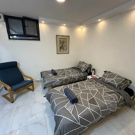 Prime Location In Rechavia Apartment Jerusalem Exterior photo